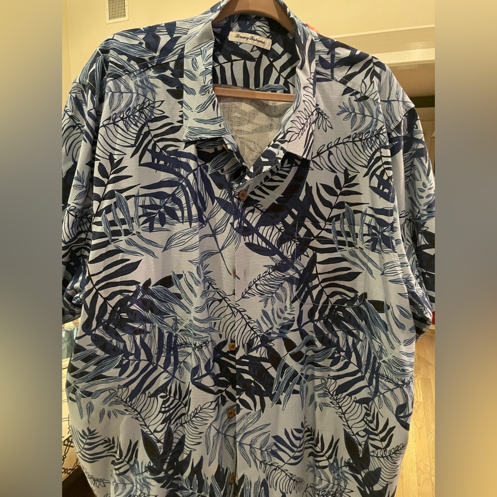 Mens Tommy Bahama shirt